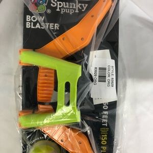 Duluth NWT Dog Fetch Toy